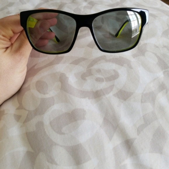 Diesel sunglasses - Picture 2 of 10